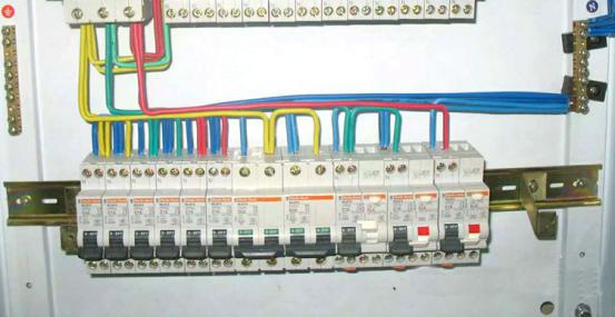 迅速收藏！配電箱內(nèi)部如何接線—附圖詳解2 圖片3
